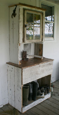 primitive hutch